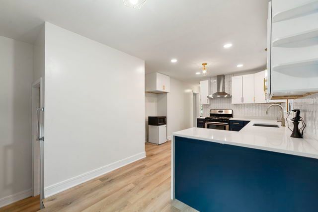 5146 Michigan Avenue, Schiller Park, IL 60176