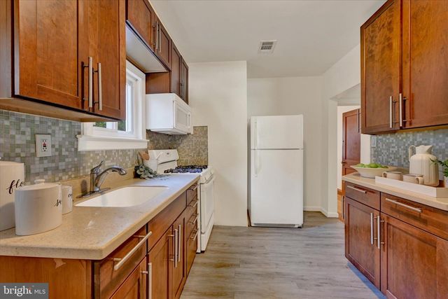 7401 PARK DR, Baltimore, MD 21234