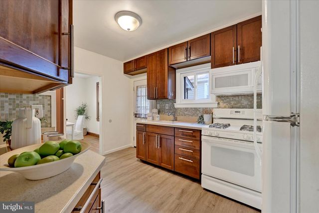 7401 PARK DR, Baltimore, MD 21234
