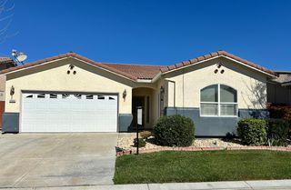 2940 Las Flores Cir, Los Banos, CA 93635