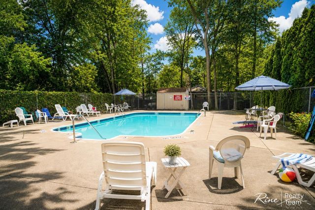 35845 Castlewood Court, Westland, MI 48185