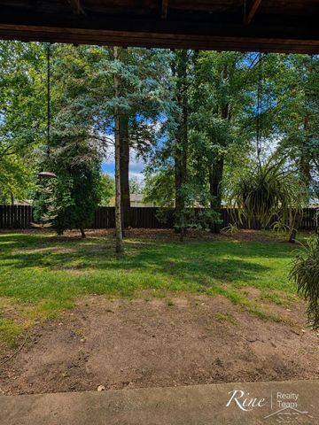 35845 Castlewood Court, Westland, MI 48185