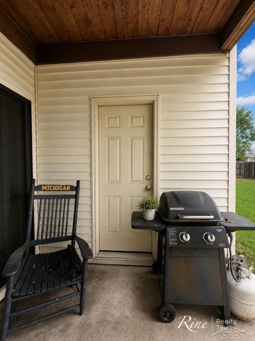 35845 Castlewood Court, Westland, MI 48185