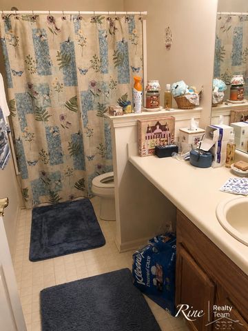 35845 Castlewood Court, Westland, MI 48185