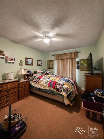35845 Castlewood Court, Westland, MI 48185
