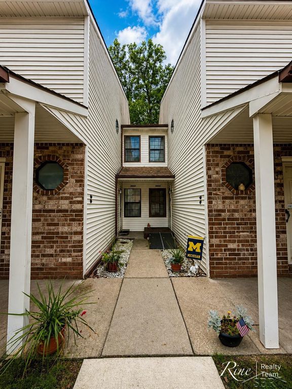 35845 Castlewood Court, Westland, MI 48185