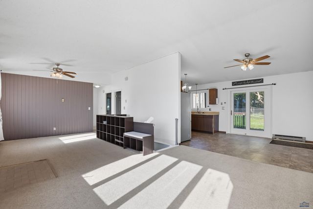 6517 BEVERLY DR, Rapid City, SD 57701