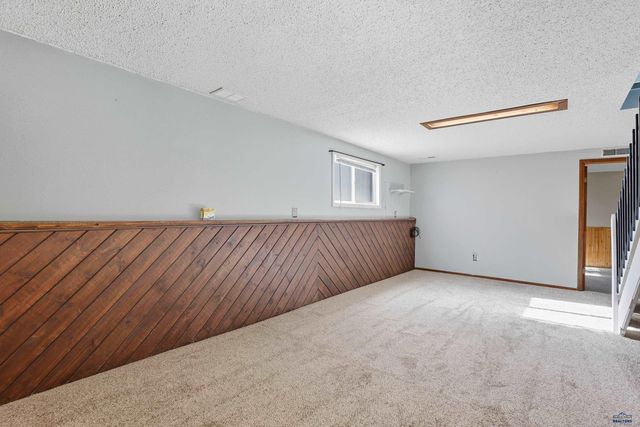 6517 BEVERLY DR, Rapid City, SD 57701