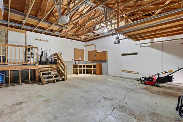 6517 BEVERLY DR, Rapid City, SD 57701