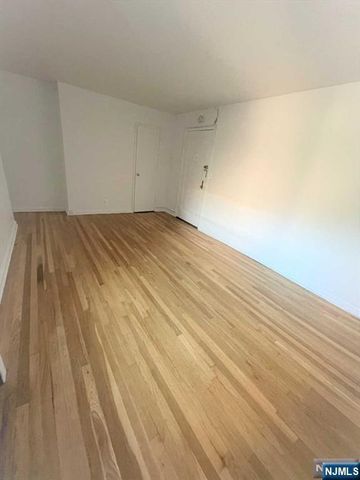 2329 Hudson Terrace C 9, Fort Lee, NJ 07024