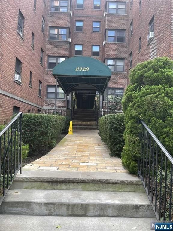 2329 Hudson Terrace C 9, Fort Lee, NJ 07024