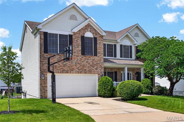 1306 Avondale Spring Drive, O'fallon, MO 63368