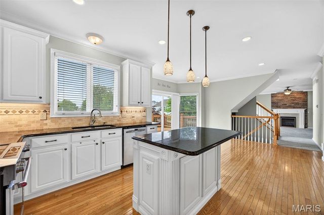 1306 Avondale Spring Drive, O'fallon, MO 63368