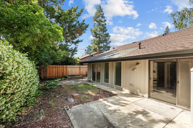 5509 Sequoia Cir, Citrus Heights, CA 95610