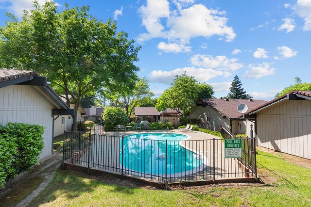 5509 Sequoia Cir, Citrus Heights, CA 95610