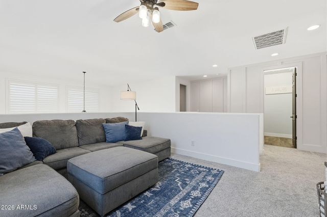 1923 W SUMMER Lane, San Tan Valley, AZ 85144