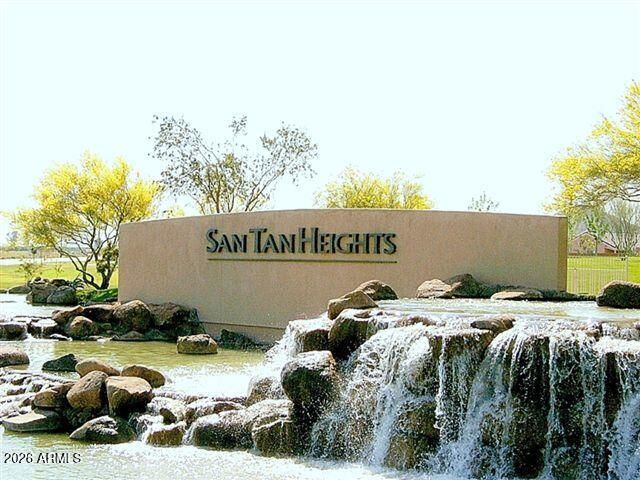 1923 W SUMMER Lane, San Tan Valley, AZ 85144