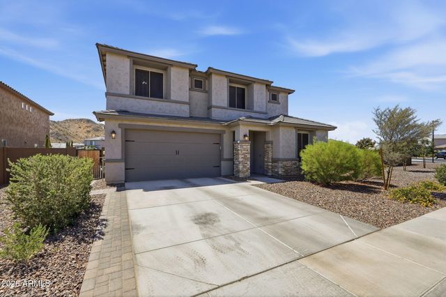 1923 W SUMMER Lane, San Tan Valley, AZ 85144