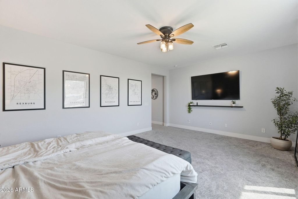 Image 35 of property listing at 1923 W SUMMER Lane, San Tan Valley, AZ 85144