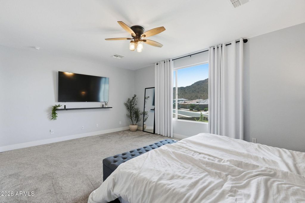Image 37 of property listing at 1923 W SUMMER Lane, San Tan Valley, AZ 85144