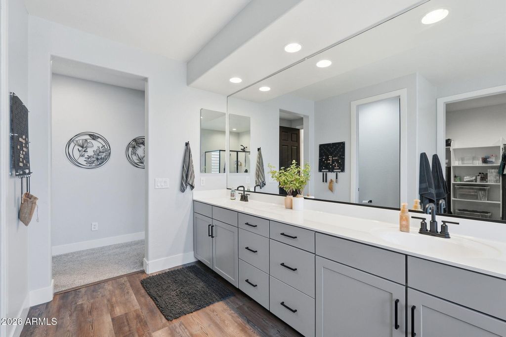 Image 49 of property listing at 1923 W SUMMER Lane, San Tan Valley, AZ 85144