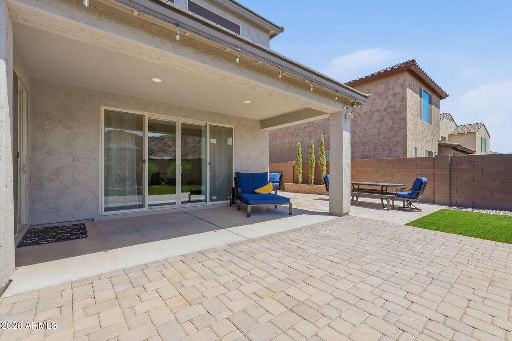 Image 60 of property listing at 1923 W SUMMER Lane, San Tan Valley, AZ 85144