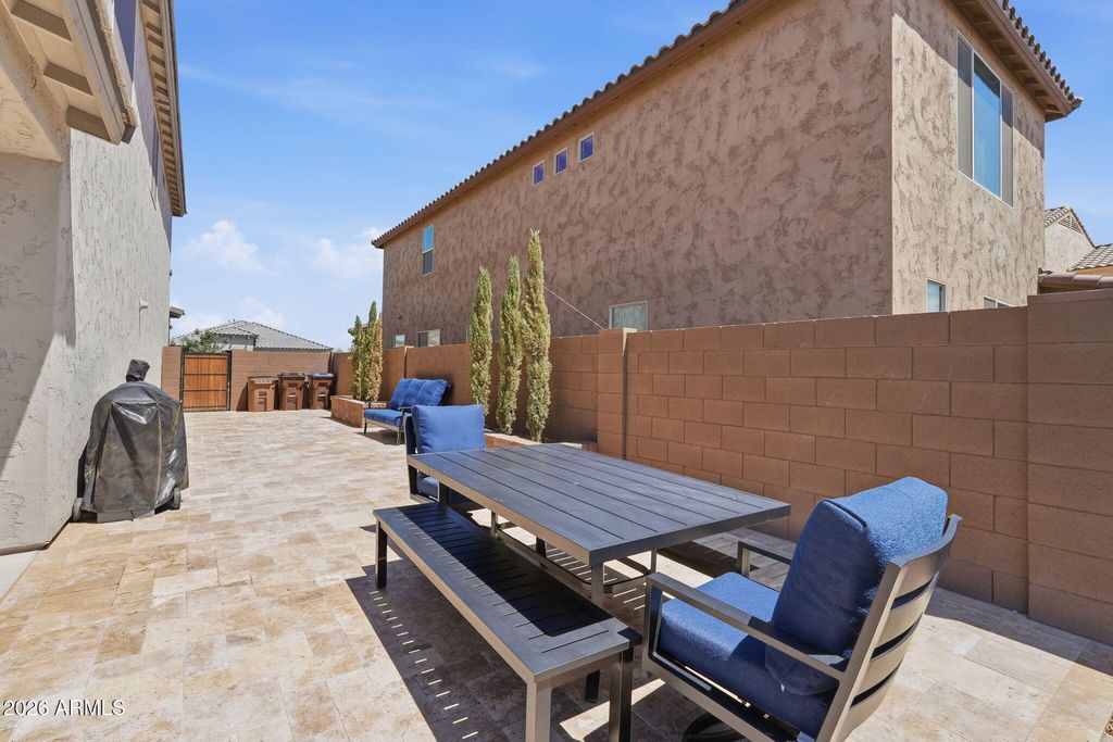 Image 61 of property listing at 1923 W SUMMER Lane, San Tan Valley, AZ 85144