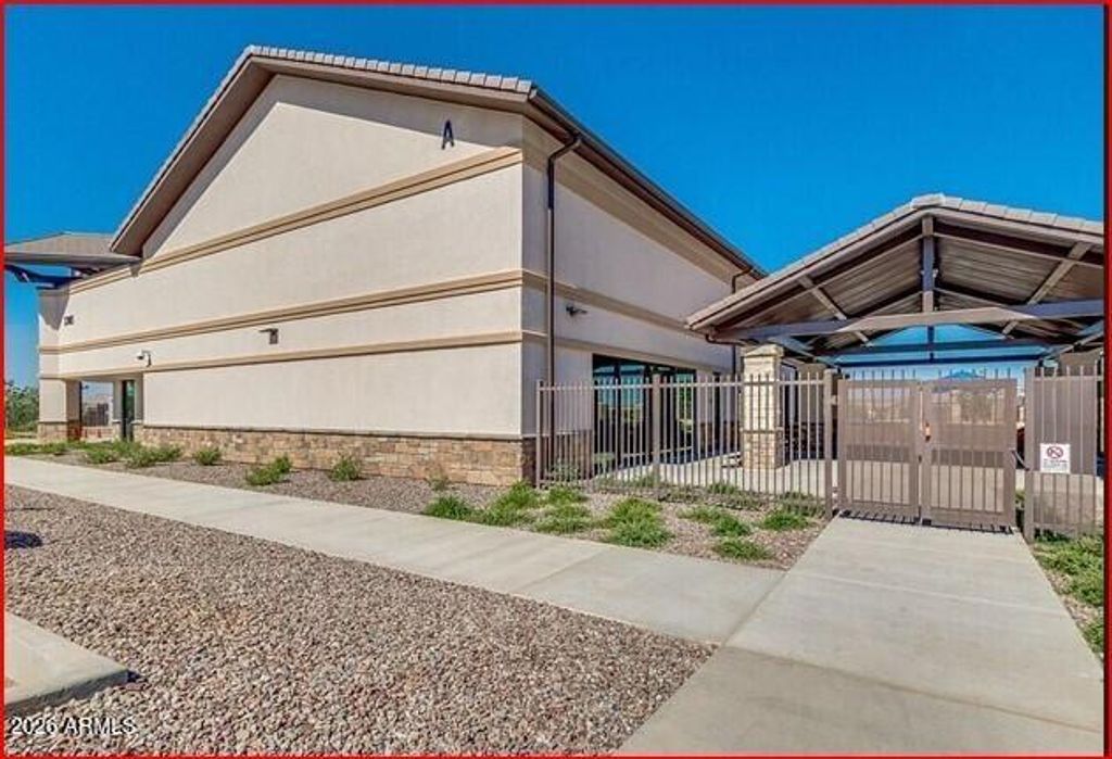 Image 77 of property listing at 1923 W SUMMER Lane, San Tan Valley, AZ 85144