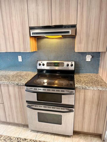 833 NW 81st Ter 8, Plantation, FL 33324