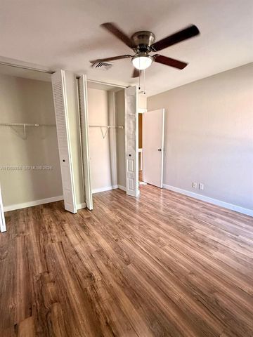 833 NW 81st Ter 8, Plantation, FL 33324