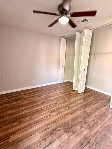 833 NW 81st Ter 8, Plantation, FL 33324