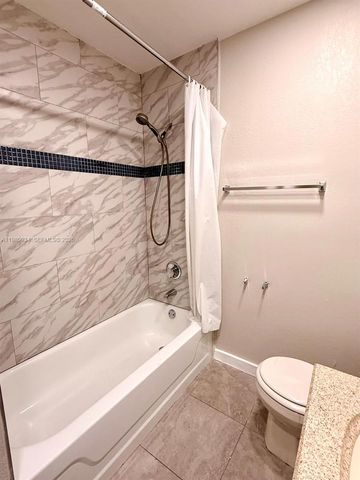 833 NW 81st Ter 8, Plantation, FL 33324