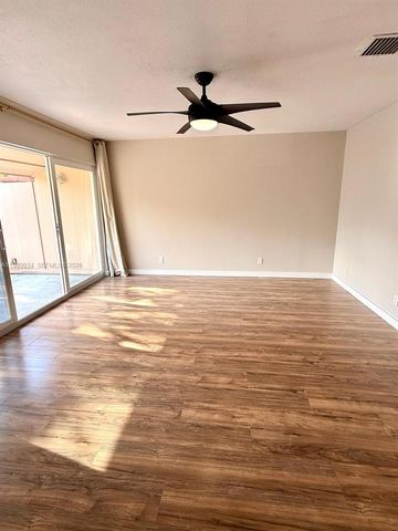 833 NW 81st Ter 8, Plantation, FL 33324