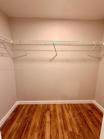 833 NW 81st Ter 8, Plantation, FL 33324