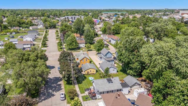 500 S PIERCE AVENUE, Appleton, WI 54914