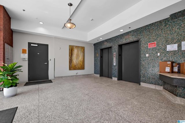 2222 2ND AVENUE N, Birmingham, AL 35203