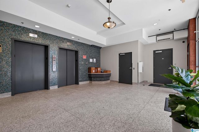 2222 2ND AVENUE N, Birmingham, AL 35203