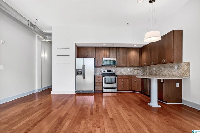 2222 2ND AVENUE N, Birmingham, AL 35203