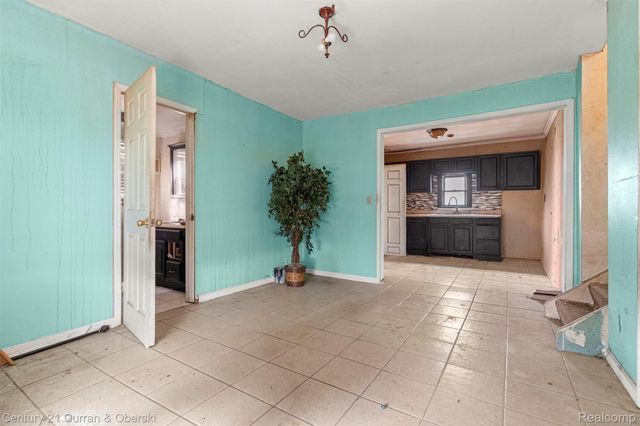 1270 E 1st Street, Monroe, MI 48161