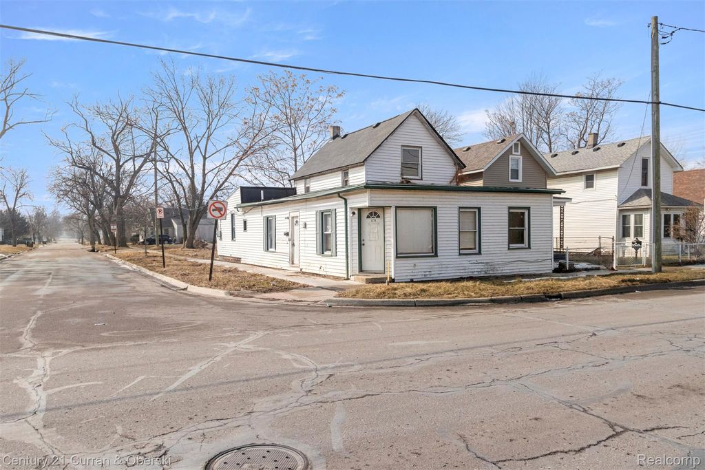 1270 E 1st Street, Monroe, MI 48161