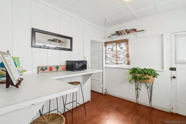 719 Jersey Ct, San Diego, CA 92109