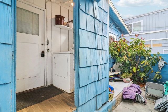 719 Jersey Ct, San Diego, CA 92109