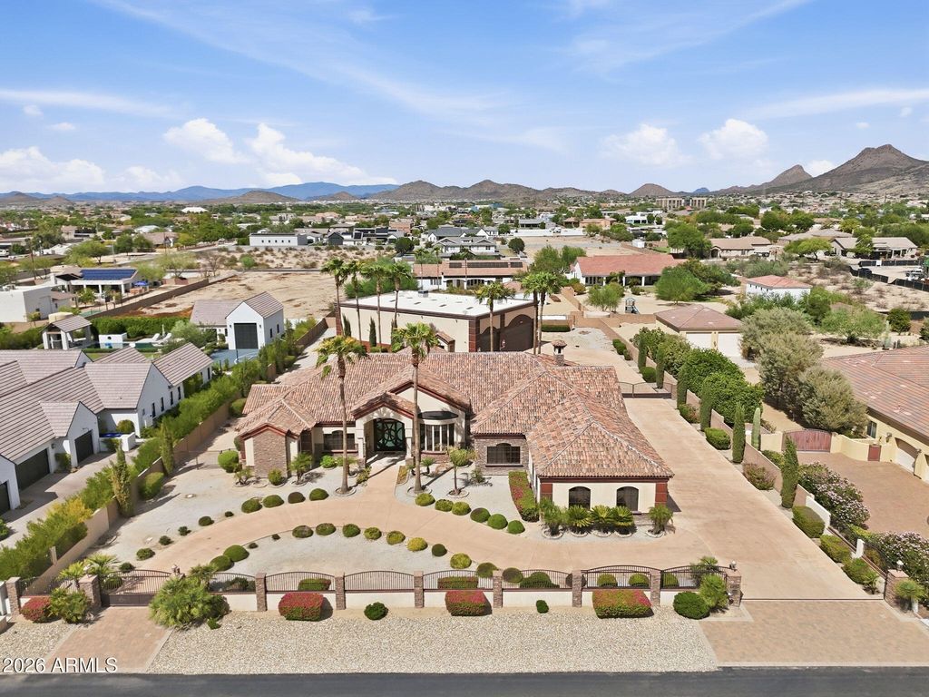 6930 W CAMINO DE ORO --, Peoria, AZ 85383 — exterior