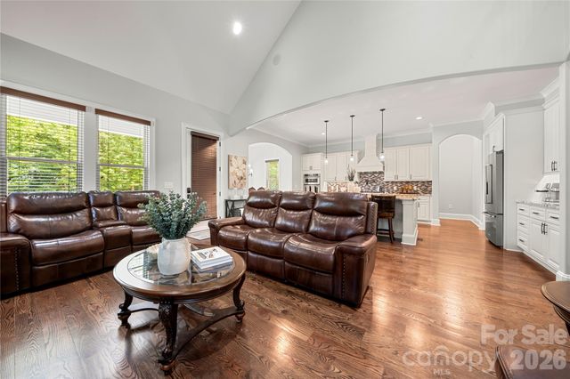 4306 Rolling Acres Road, Charlotte, NC 28213