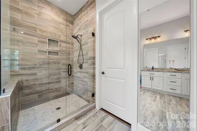 4306 Rolling Acres Road, Charlotte, NC 28213