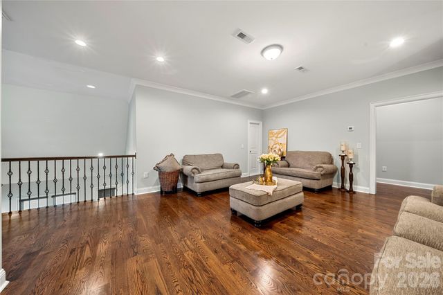 4306 Rolling Acres Road, Charlotte, NC 28213
