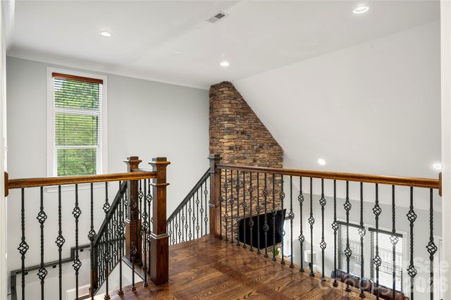 4306 Rolling Acres Road, Charlotte, NC 28213