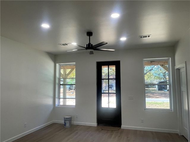 1104 N Jackson Street, Clarksville, AR 72830