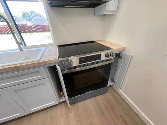 1104 N Jackson Street, Clarksville, AR 72830