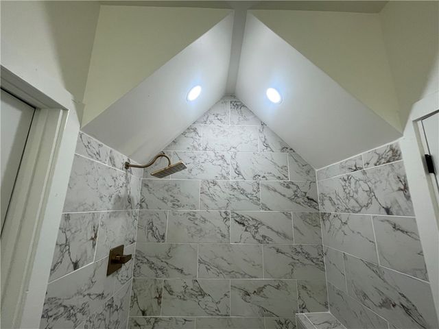 1104 N Jackson Street, Clarksville, AR 72830